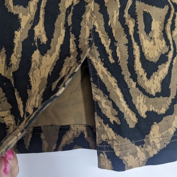 CHAPS Animal Print Pencil Skirt - Picture 5 of 8